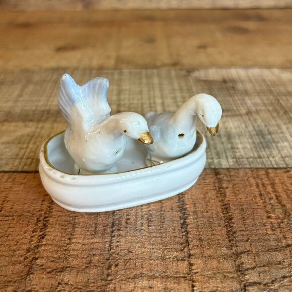 RARE 3 Pc Set Vintage Miniature Japanese Geese Salt & Pepper Shakers W/Tray - Picture 1 of 12